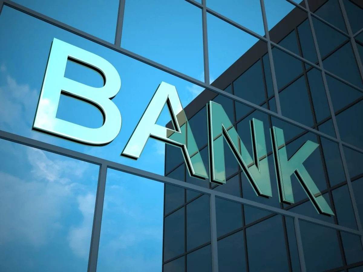 Ləğv olunan 19 bankda əmanətlərin ümumi məbləği açıqlandı